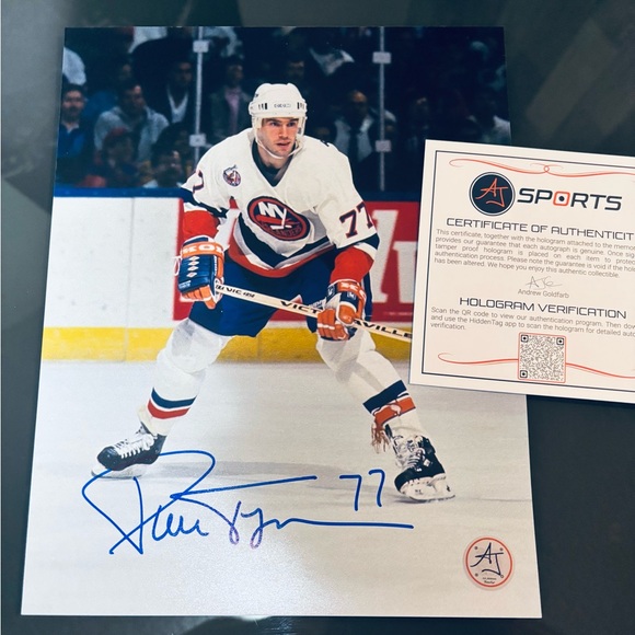 Pierre Turgeon Autographed Photo - Picture 1 of 1